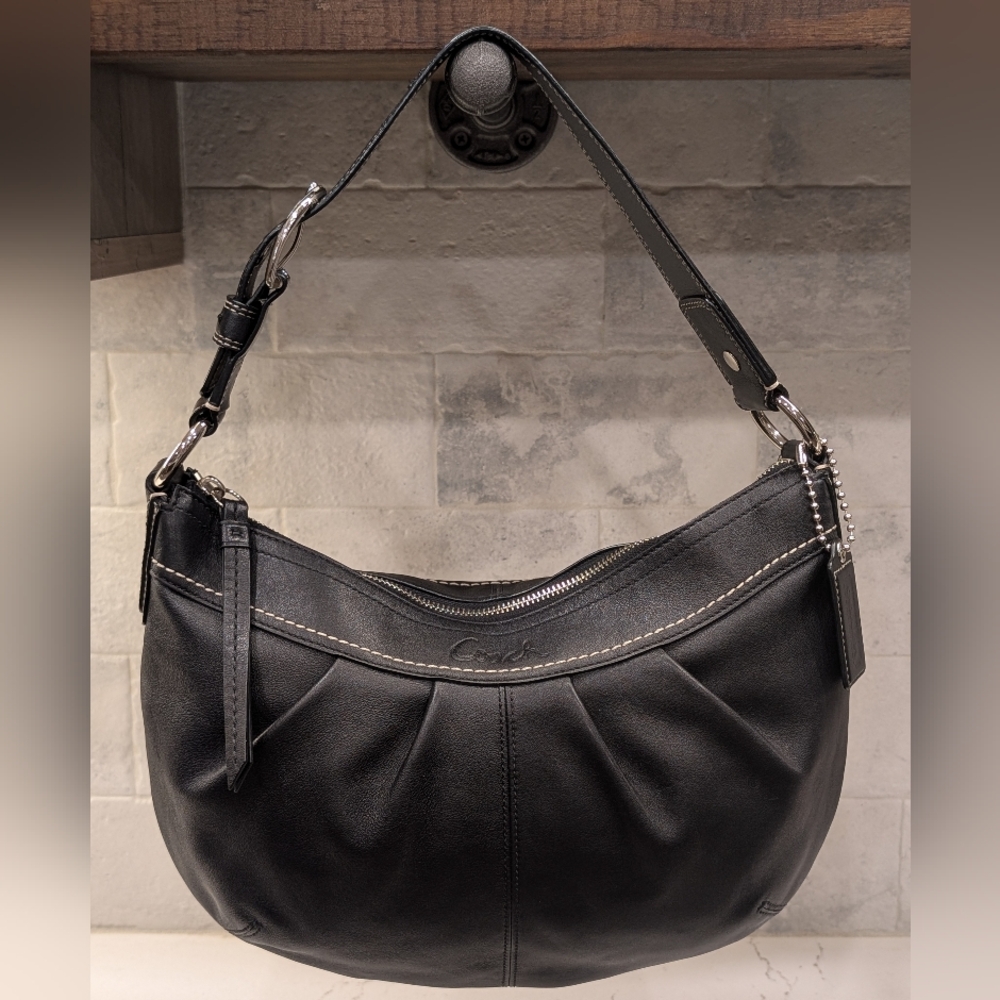 Coach Pleated Hobo Shoulder Bag - EUC - Black 12x9 Inches
